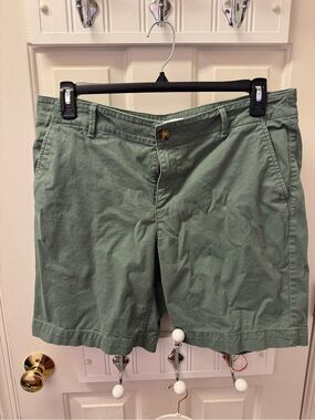 LOFT size 12 olive green Bermuda shorts